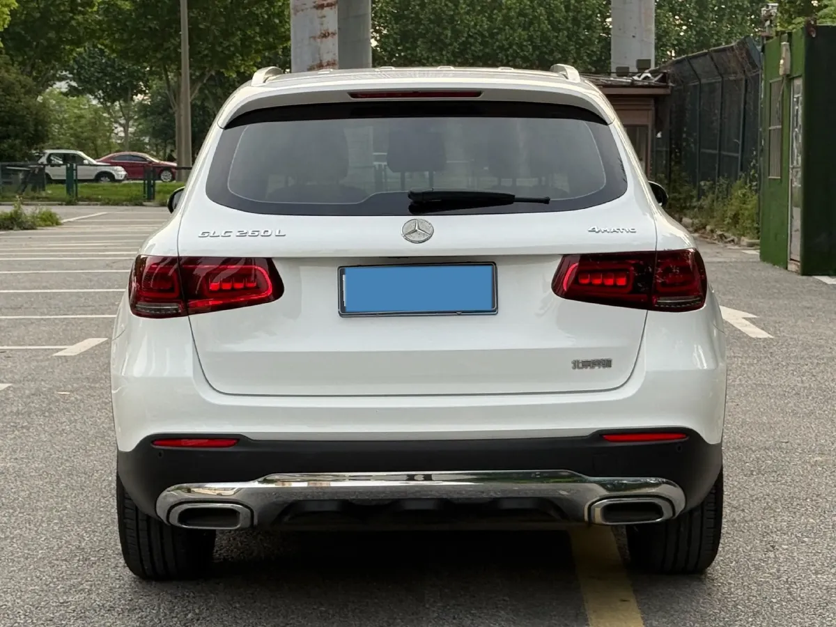 2021 Mercedes-Benz GLC Class 2.0T 197HP L4 9AT,autocango,china used car exporter,china ev exporter,chinese used car exporter,chinese used ev exporter