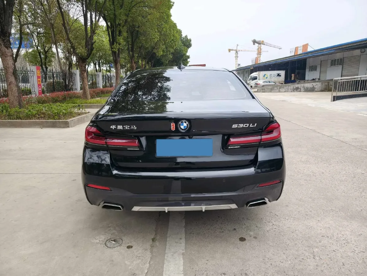 2023 BMW 5 Series 2.0T 245HP L4 8AT,autocango,china used car exporter,china ev exporter,chinese used car exporter,chinese used ev exporter