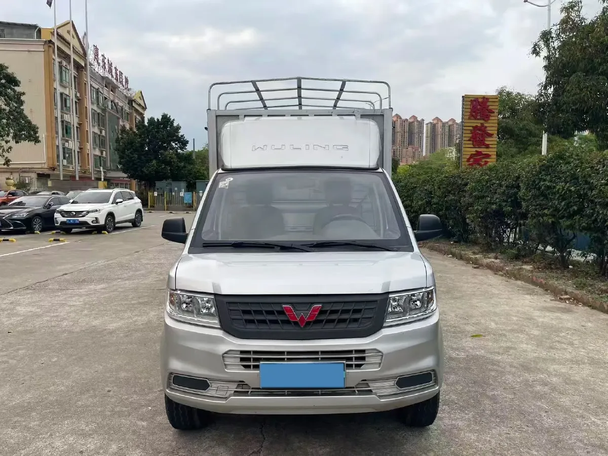2022 WuLing RongGuang New Truck 1.8L 125HP L4 5MT,autocango,china used car exporter,china ev exporter,chinese used car exporter,chinese used ev exporter