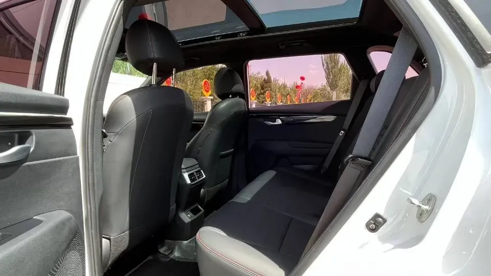 2021 Kia Sportage R 1.5T 200HP L4 7DCT,autocango,china used car exporter,china ev exporter,chinese used car exporter,chinese used ev exporter