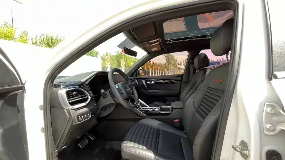 2021 Kia Sportage R 1.5T 200HP L4 7DCT,autocango,china used car exporter,china ev exporter,chinese used car exporter,chinese used ev exporter