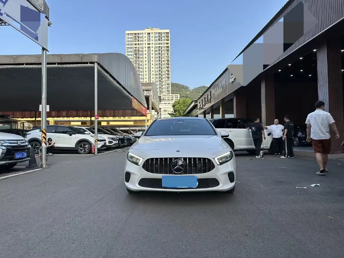 2020 Mercedes-Benz A Class 1.3T 163HP L4 7DCT,autocango,china used car exporter,china ev exporter,chinese used car exporter,chinese used ev exporter
