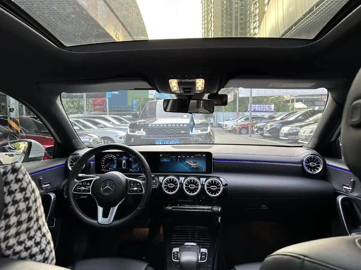 2020 Mercedes-Benz A Class 1.3T 163HP L4 7DCT,autocango,china used car exporter,china ev exporter,chinese used car exporter,chinese used ev exporter