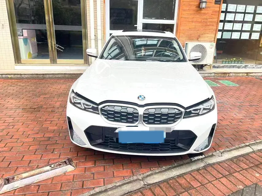 2024 BMW 3 Series 2.0T 184HP L4 8AT,autocango,china used car exporter,china ev exporter,chinese used car exporter,chinese used ev exporter