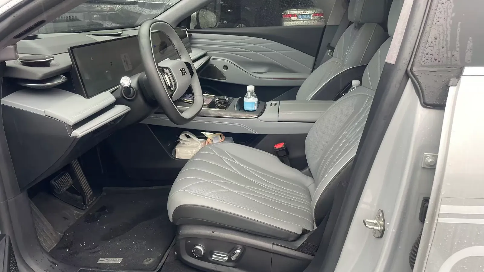 2025 Geely Galaxy E8 BEV 76KWH,autocango,china used car exporter,china ev exporter,chinese used car exporter,chinese used ev exporter