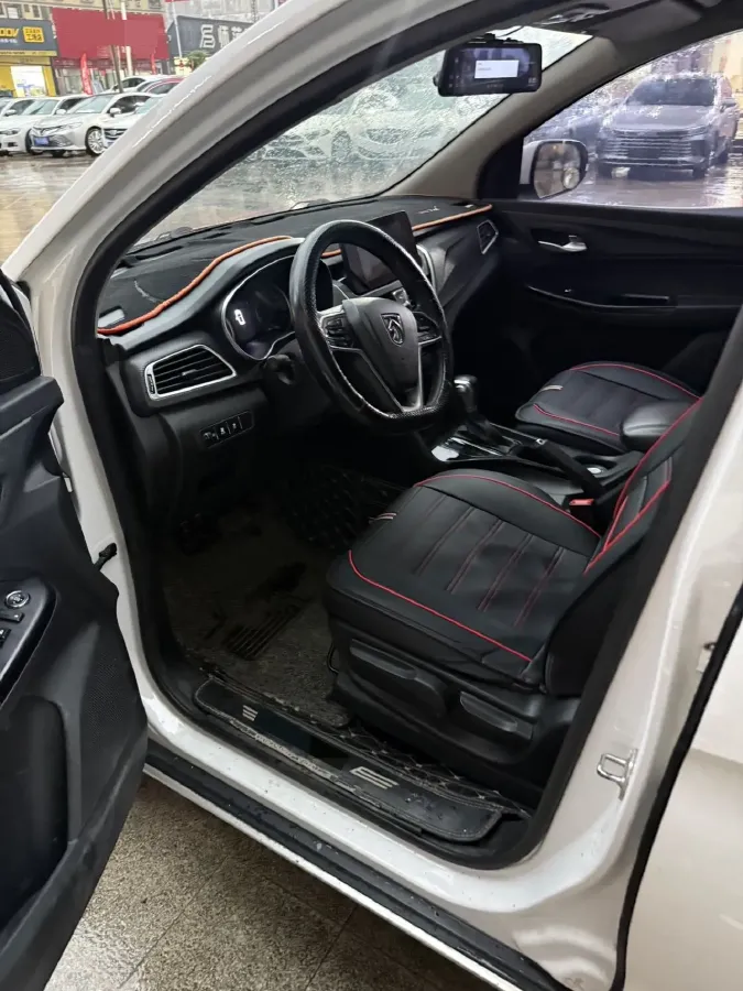 2019 BaoJun 730 1.5T 147HP L4 CVT,autocango,china used car exporter,china ev exporter,chinese used car exporter,chinese used ev exporter