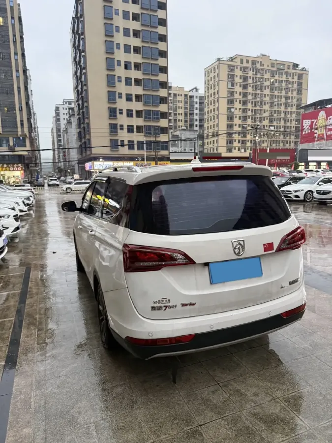 2019 BaoJun 730 1.5T 147HP L4 CVT,autocango,china used car exporter,china ev exporter,chinese used car exporter,chinese used ev exporter