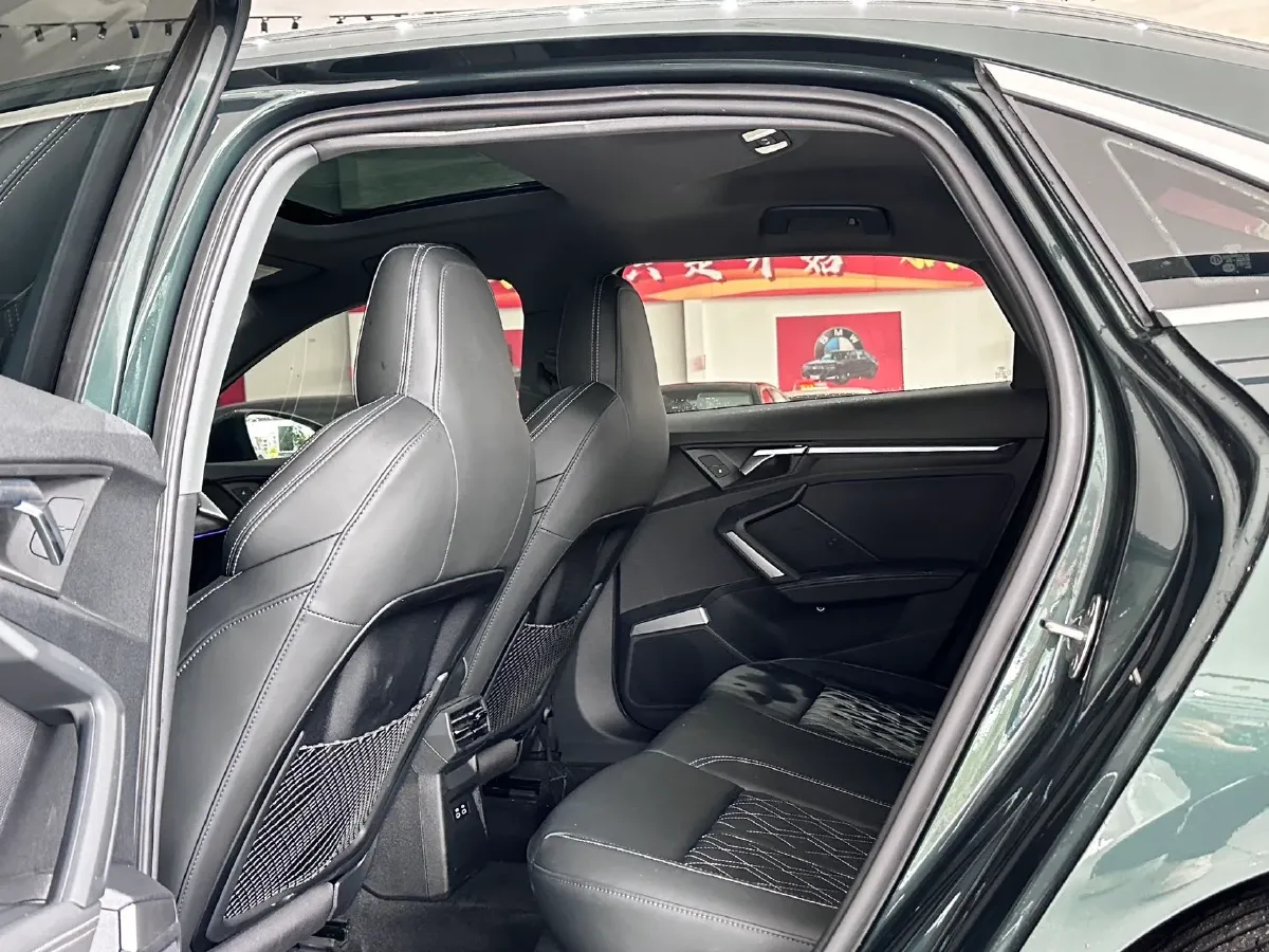 2025 Audi A3 1.5T 160HP L4 7DCT,autocango,china used car exporter,china ev exporter,chinese used car exporter,chinese used ev exporter