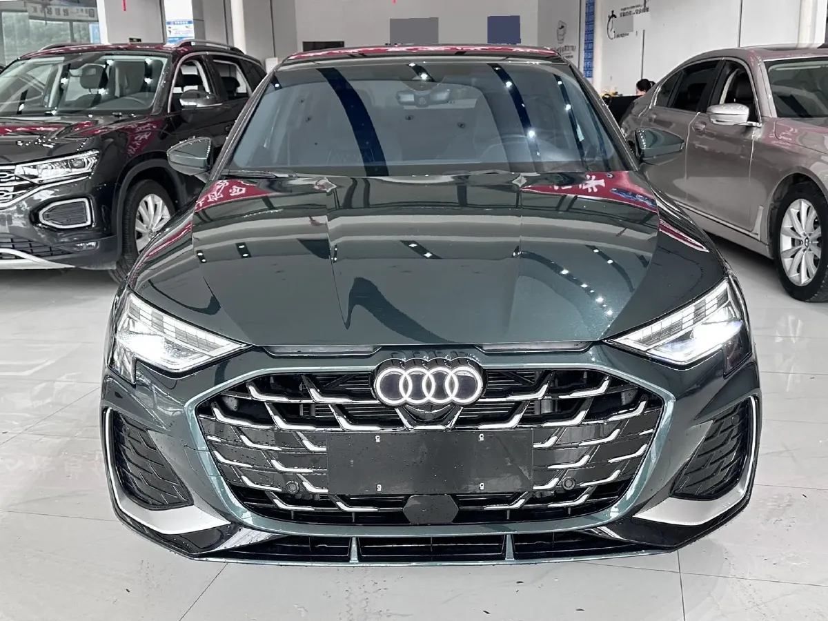 2025 Audi A3 1.5T 160HP L4 7DCT,autocango,china used car exporter,china ev exporter,chinese used car exporter,chinese used ev exporter