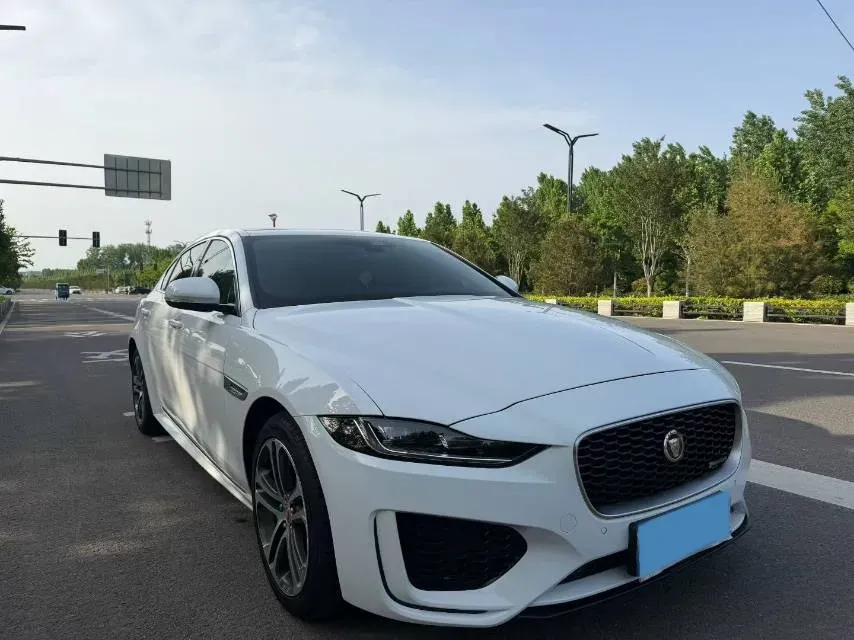 2023 Jaguar XEL 2.0T 250HP L4 8AT,autocango,china used car exporter,china ev exporter,chinese used car exporter,chinese used ev exporter