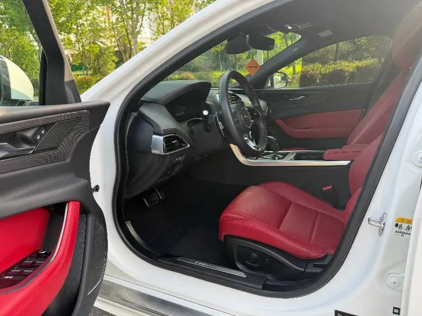 2023 Jaguar XEL 2.0T 250HP L4 8AT,autocango,china used car exporter,china ev exporter,chinese used car exporter,chinese used ev exporter
