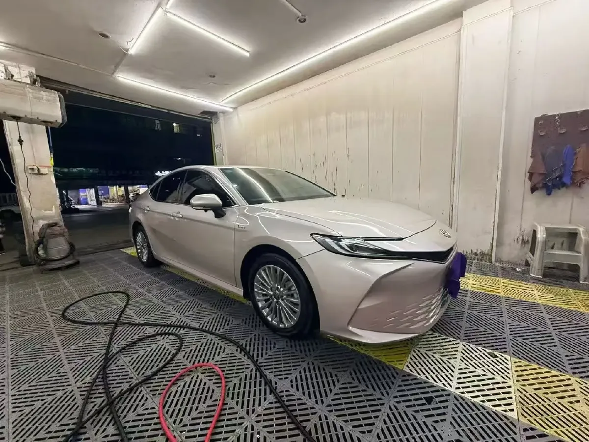 2024 Toyota Camry 2.0L 152HP L4 E-CVT Hybrid,autocango,china used car exporter,china ev exporter,chinese used car exporter,chinese used ev exporter