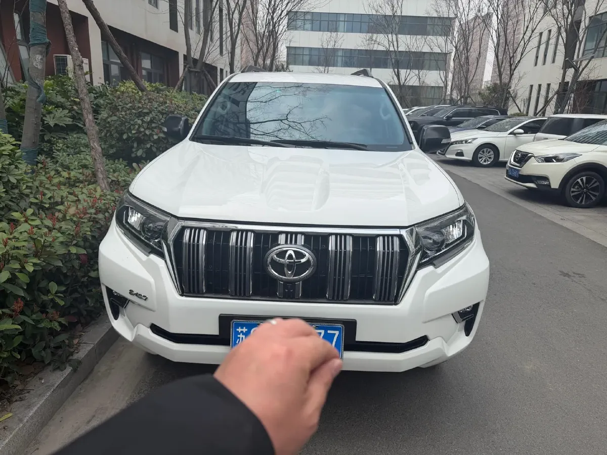 2023 Iveco DeYi 2.5T 122HP L4 6AT,autocango,china used car exporter,china ev exporter,chinese used car exporter,chinese used ev exporter