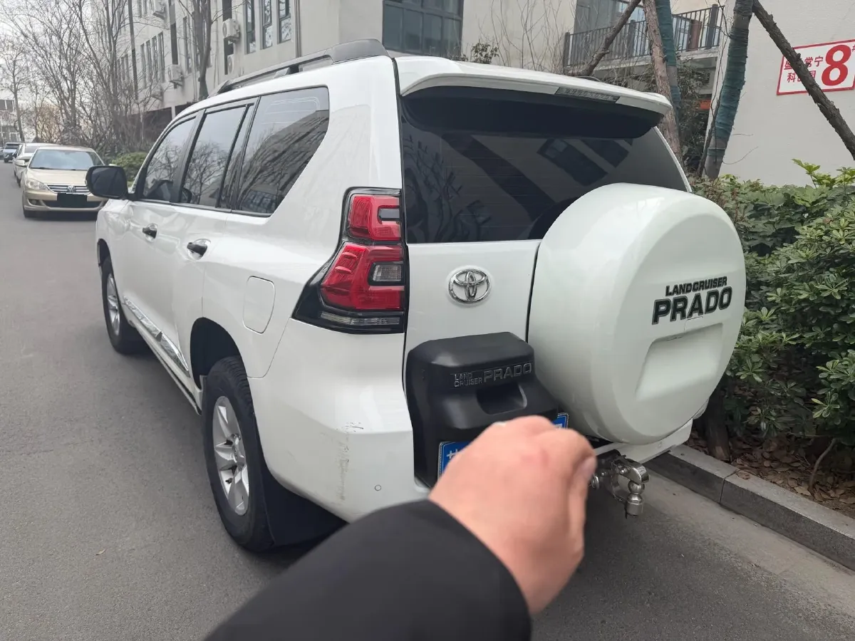 2023 Iveco DeYi 2.5T 122HP L4 6AT,autocango,china used car exporter,china ev exporter,chinese used car exporter,chinese used ev exporter