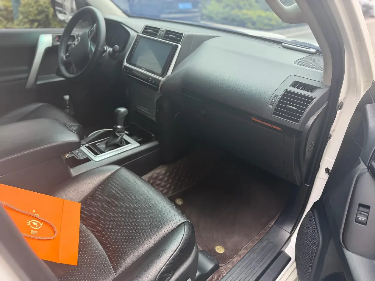 2023 Iveco DeYi 2.5T 122HP L4 6AT,autocango,china used car exporter,china ev exporter,chinese used car exporter,chinese used ev exporter