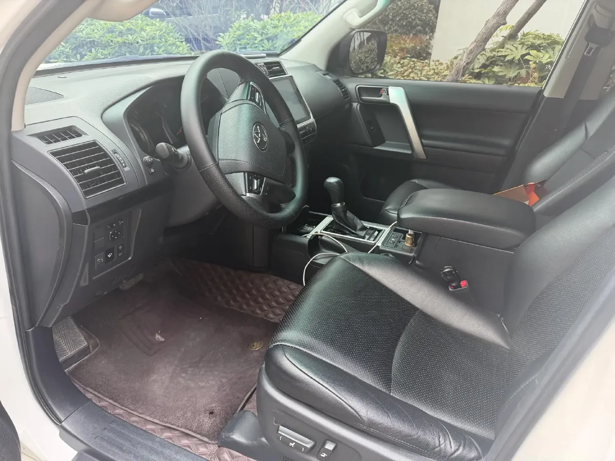 2023 Iveco DeYi 2.5T 122HP L4 6AT,autocango,china used car exporter,china ev exporter,chinese used car exporter,chinese used ev exporter