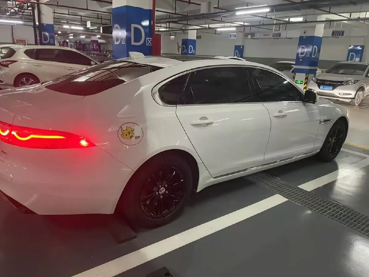 2018 Jaguar XEL 2.0T 200HP L4 8AT,autocango,china used car exporter,china ev exporter,chinese used car exporter,chinese used ev exporter