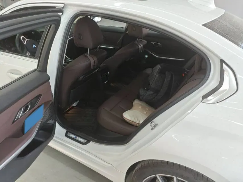 2021 BMW 3 Series 2.0T 184HP L4 8AT,autocango,china used car exporter,china ev exporter,chinese used car exporter,chinese used ev exporter