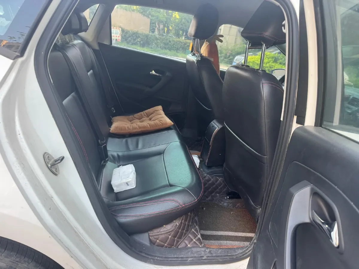 2016 Volkswagen Polo 1.4L 90HP L4 6AT,autocango,china used car exporter,china ev exporter,chinese used car exporter,chinese used ev exporter