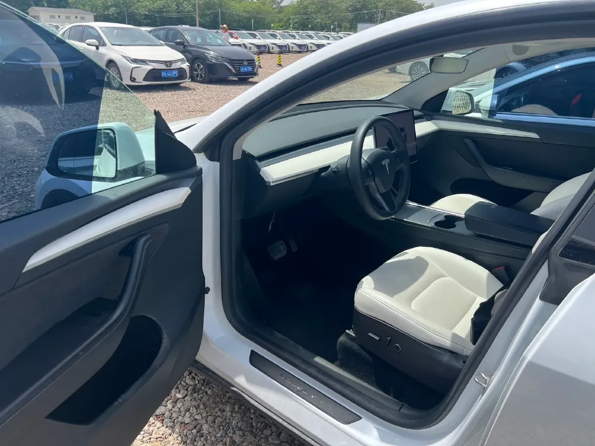 2022 Tesla Model Y BEV 60KWH,autocango,china used car exporter,china ev exporter,chinese used car exporter,chinese used ev exporter