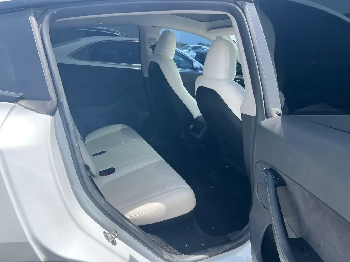 2022 Tesla Model Y BEV 60KWH,autocango,china used car exporter,china ev exporter,chinese used car exporter,chinese used ev exporter