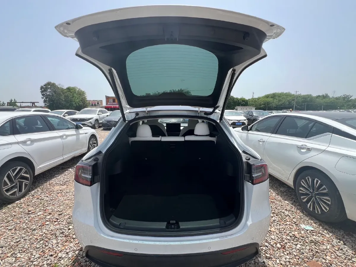 2022 Tesla Model Y BEV 60KWH,autocango,china used car exporter,china ev exporter,chinese used car exporter,chinese used ev exporter