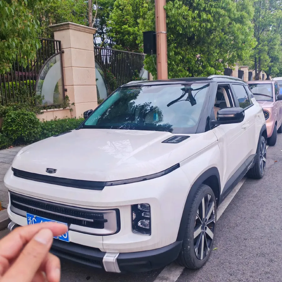 2023 Geely ICON 1.5T 181HP L4 7DCT,autocango,china used car exporter,china ev exporter,chinese used car exporter,chinese used ev exporter
