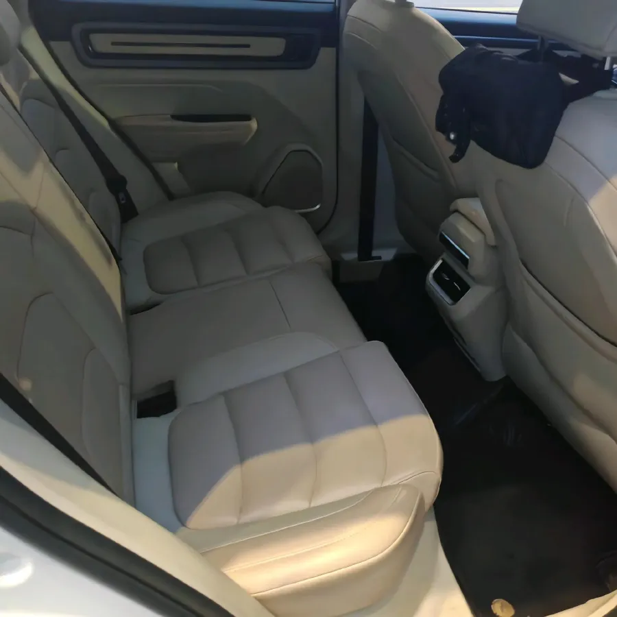 2023 Geely ICON 1.5T 181HP L4 7DCT,autocango,china used car exporter,china ev exporter,chinese used car exporter,chinese used ev exporter