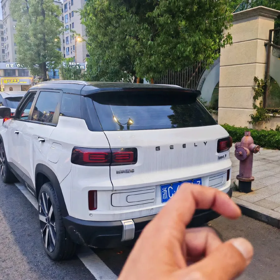 2023 Geely ICON 1.5T 181HP L4 7DCT,autocango,china used car exporter,china ev exporter,chinese used car exporter,chinese used ev exporter