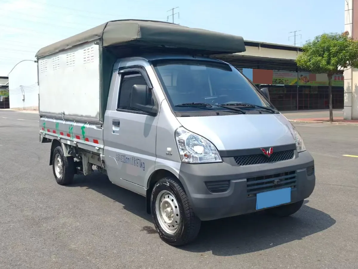 2021 WuLing RongGuang Mini Truck 1.5L 99HP L4 5MT,autocango,china used car exporter,china ev exporter,chinese used car exporter,chinese used ev exporter
