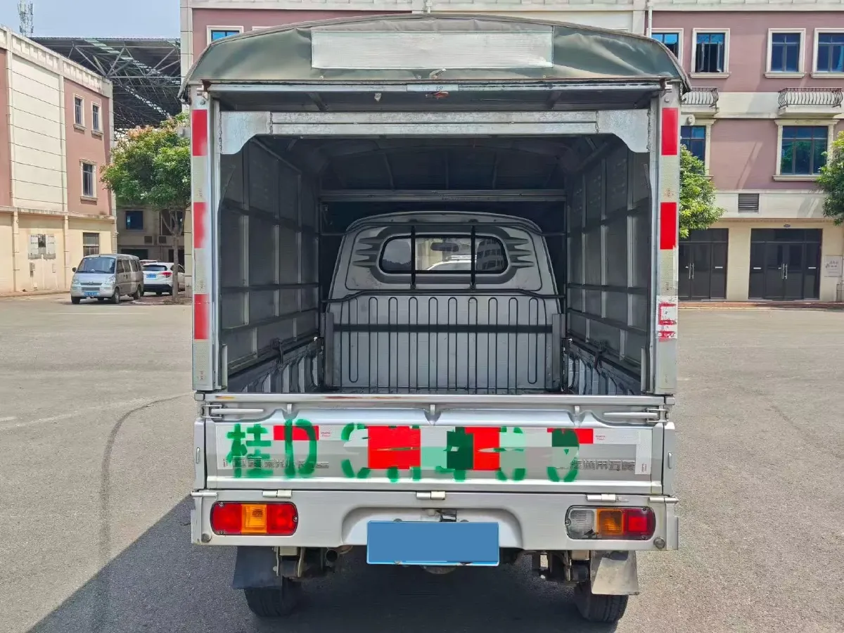 2021 WuLing RongGuang Mini Truck 1.5L 99HP L4 5MT,autocango,china used car exporter,china ev exporter,chinese used car exporter,chinese used ev exporter