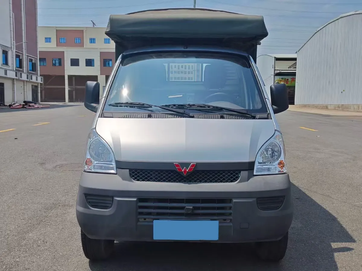 2021 WuLing RongGuang Mini Truck 1.5L 99HP L4 5MT,autocango,china used car exporter,china ev exporter,chinese used car exporter,chinese used ev exporter