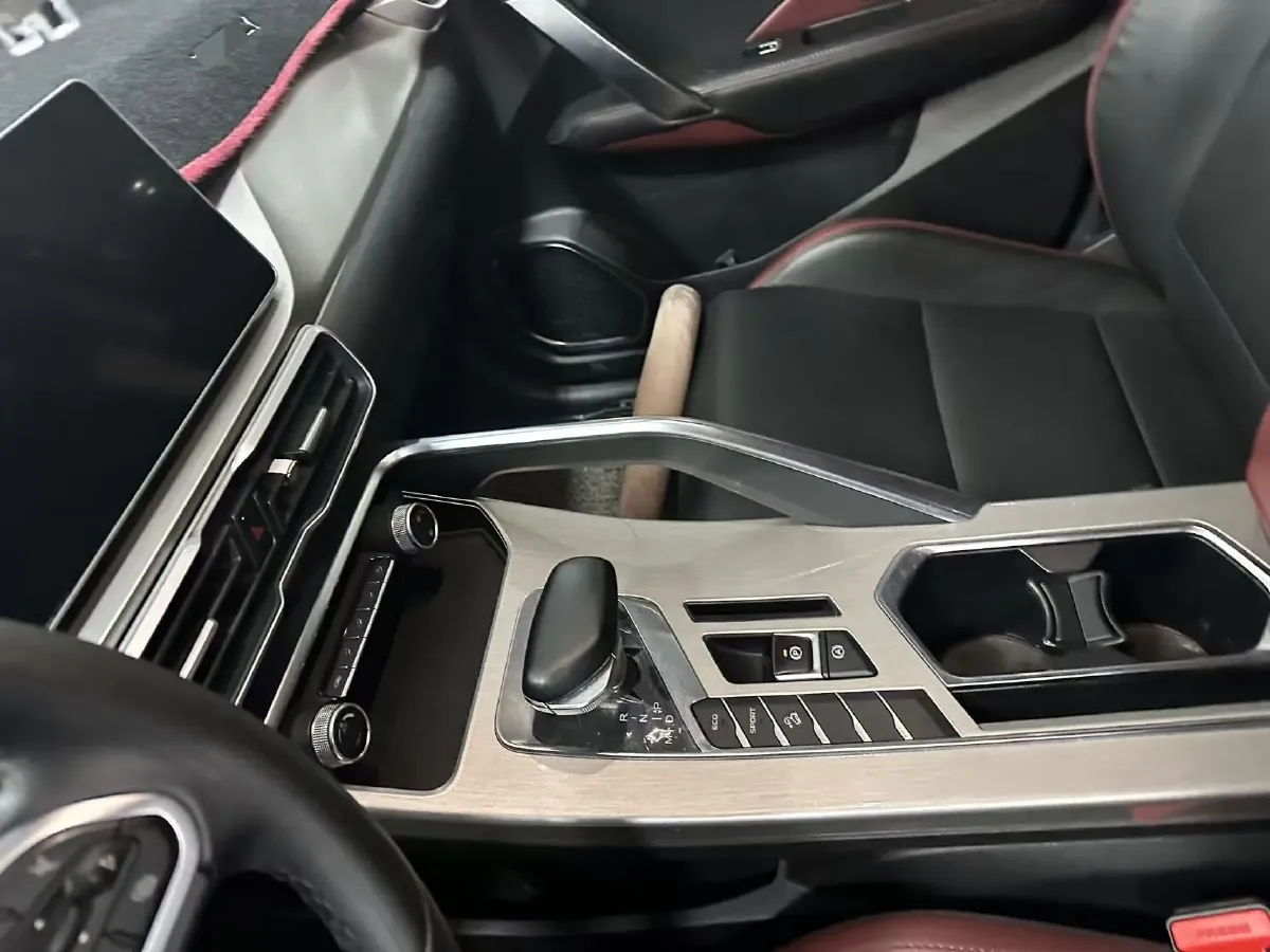 2021 Geely Coolray 1.4T 141HP L4 6DCT,autocango,china used car exporter,china ev exporter,chinese used car exporter,chinese used ev exporter