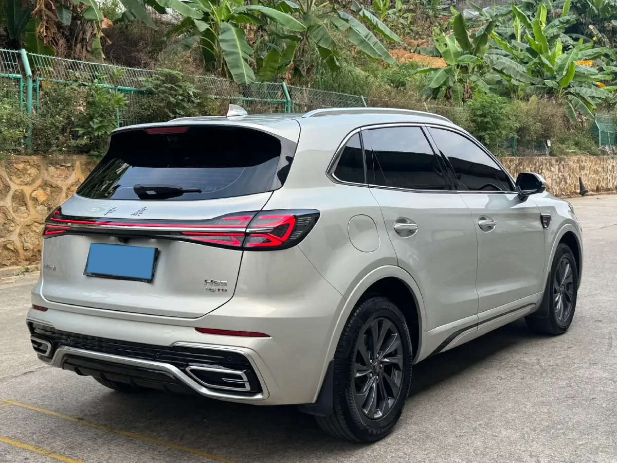 2023 HongQi HS5 2.0T 252HP L4 8AT,autocango,china used car exporter,china ev exporter,chinese used car exporter,chinese used ev exporter