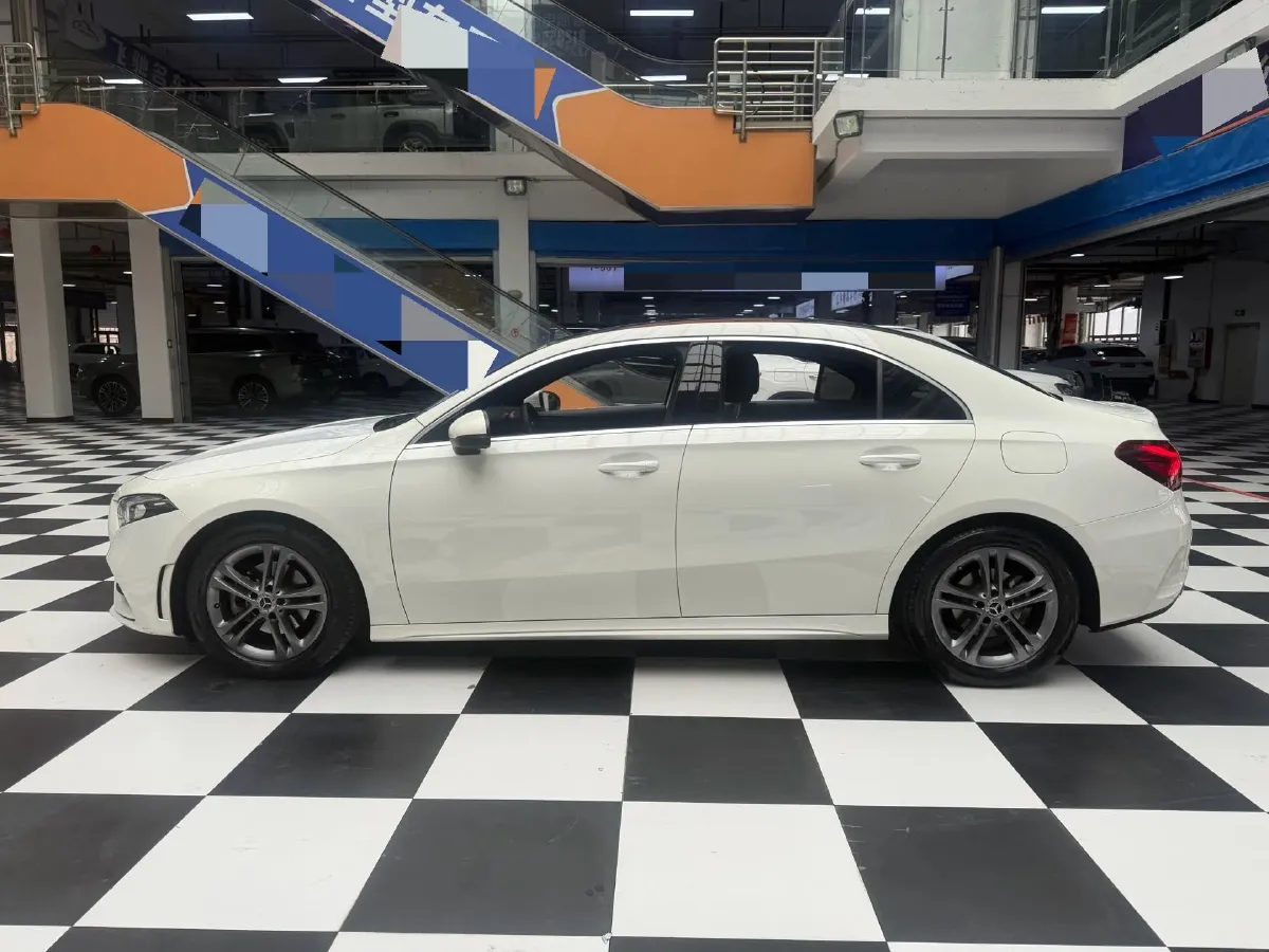 2022 Mercedes-Benz A Class 1.3T 136HP L4 7DCT,autocango,china used car exporter,china ev exporter,chinese used car exporter,chinese used ev exporter