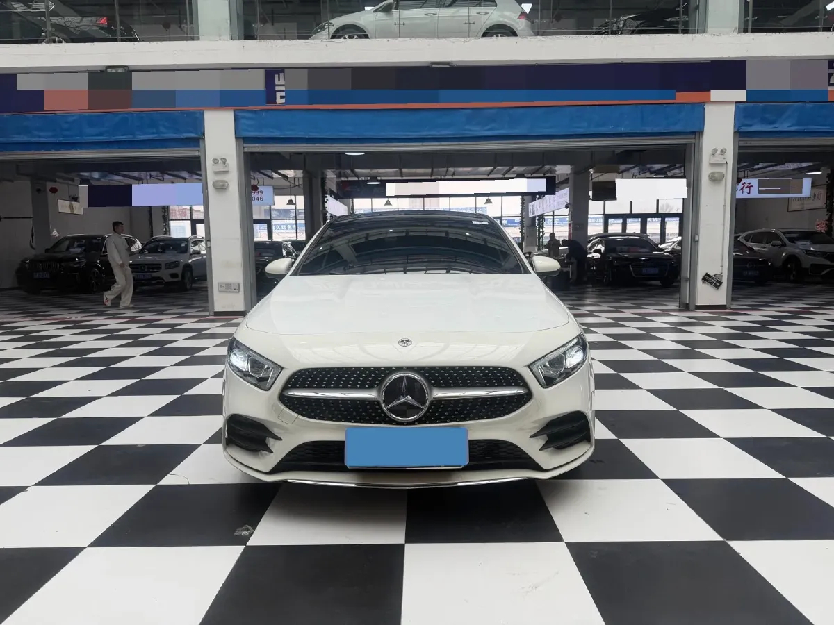 2022 Mercedes-Benz A Class 1.3T 136HP L4 7DCT,autocango,china used car exporter,china ev exporter,chinese used car exporter,chinese used ev exporter