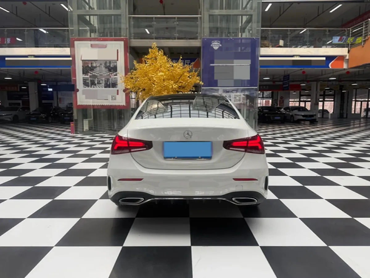 2022 Mercedes-Benz A Class 1.3T 136HP L4 7DCT,autocango,china used car exporter,china ev exporter,chinese used car exporter,chinese used ev exporter