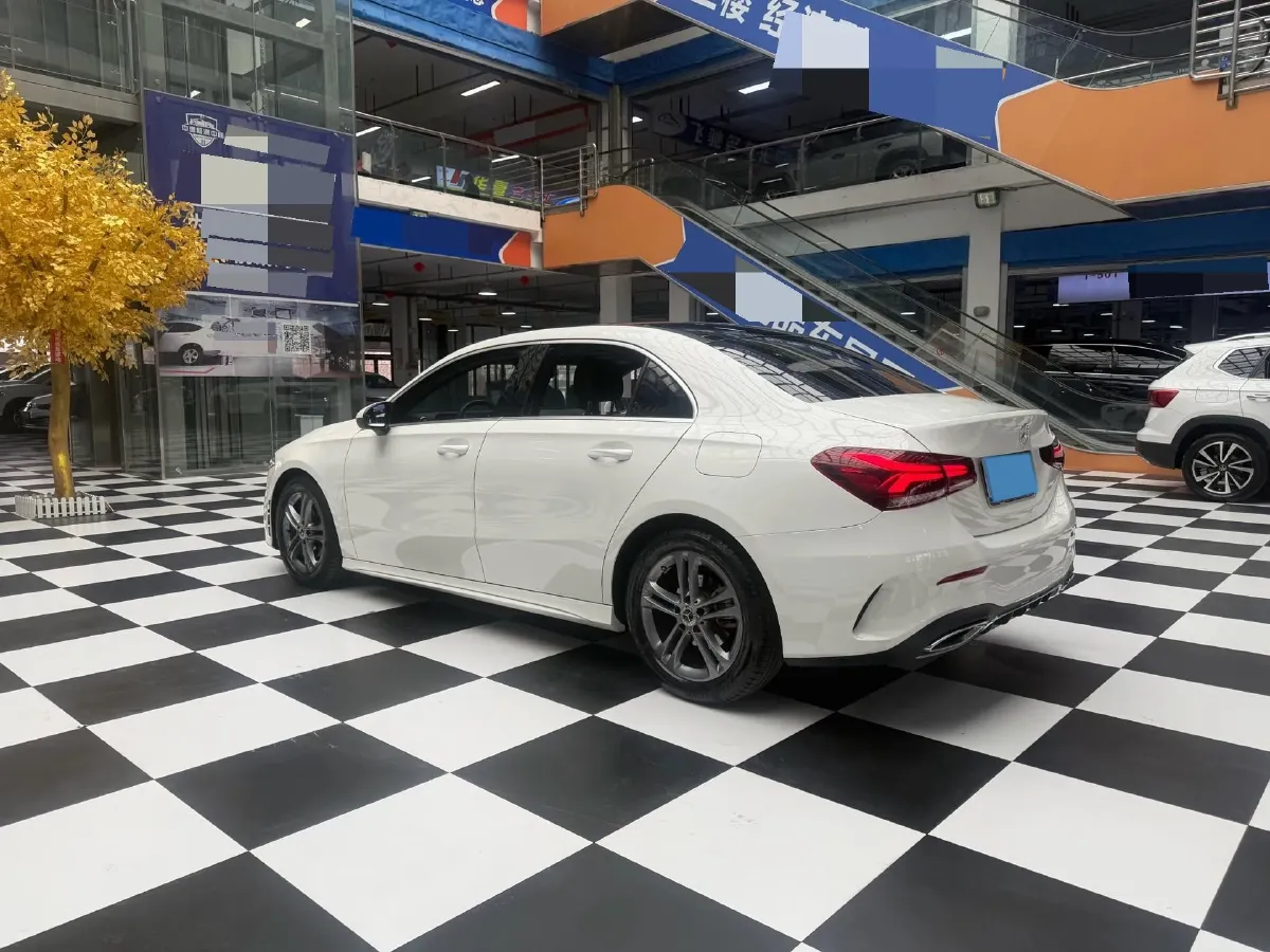 2022 Mercedes-Benz A Class 1.3T 136HP L4 7DCT,autocango,china used car exporter,china ev exporter,chinese used car exporter,chinese used ev exporter