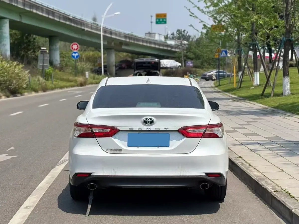 2021 Toyota Camry 2.0L 178HP L4 CVT,autocango,china used car exporter,china ev exporter,chinese used car exporter,chinese used ev exporter