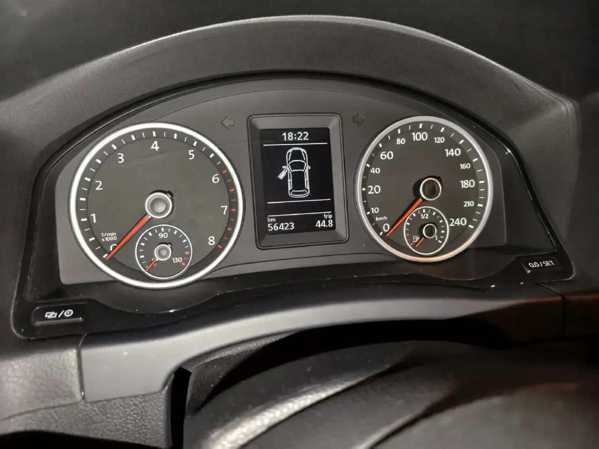 2016 Volkswagen Touran 1.4T 150HP L4 7DCT,autocango,china used car exporter,china ev exporter,chinese used car exporter,chinese used ev exporter