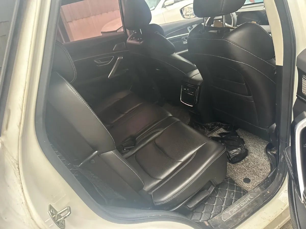 2021 Haval H6 Coupe 1.5T 169HP L4 7DCT,autocango,china used car exporter,china ev exporter,chinese used car exporter,chinese used ev exporter