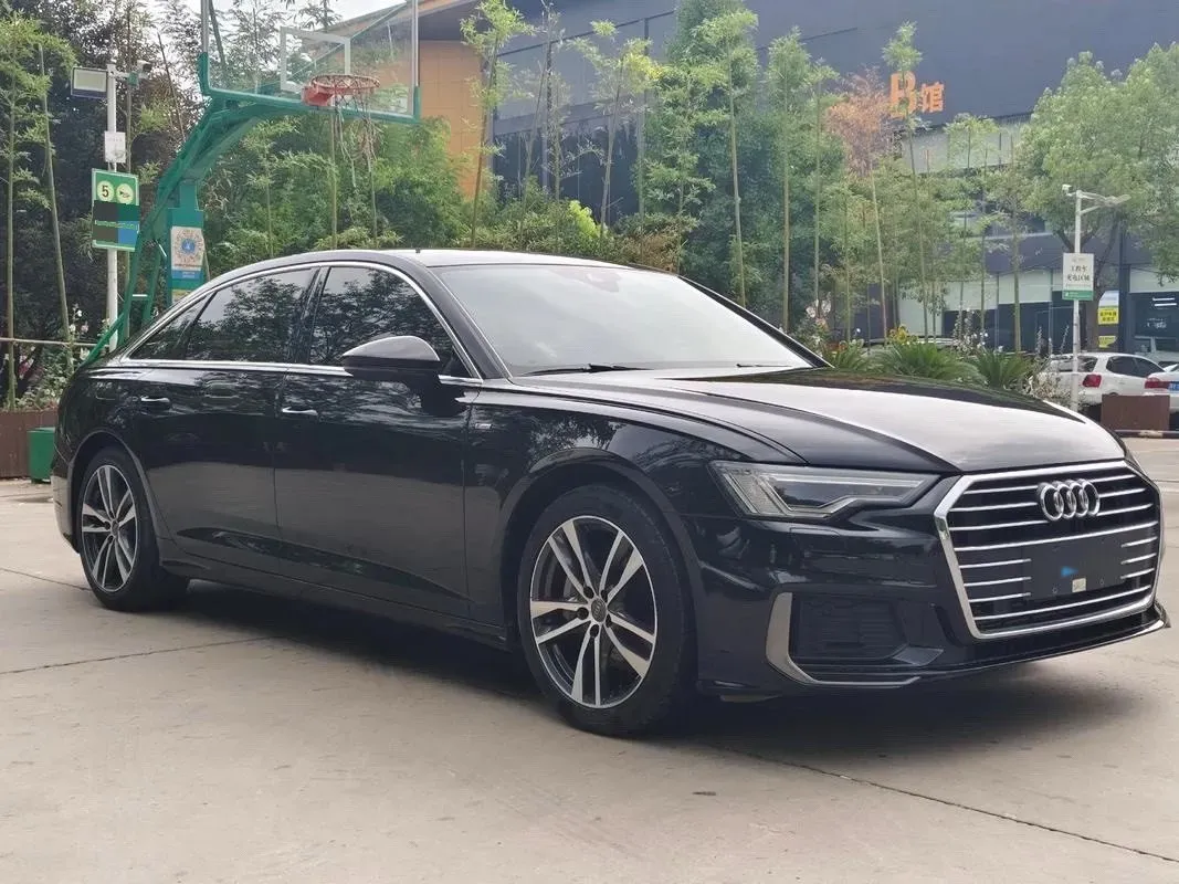 2020 Audi A6L 2.0T 224HP L4 7DCT,autocango,china used car exporter,china ev exporter,chinese used car exporter,chinese used ev exporter