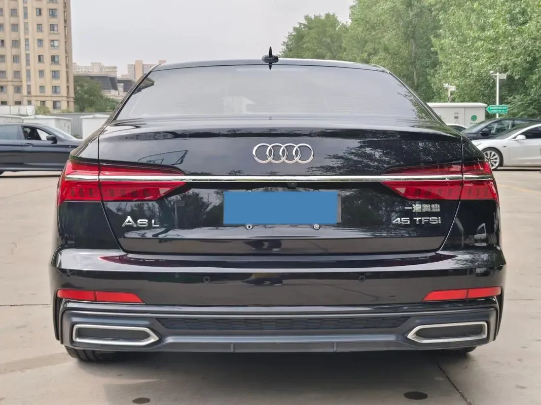 2020 Audi A6L 2.0T 224HP L4 7DCT,autocango,china used car exporter,china ev exporter,chinese used car exporter,chinese used ev exporter