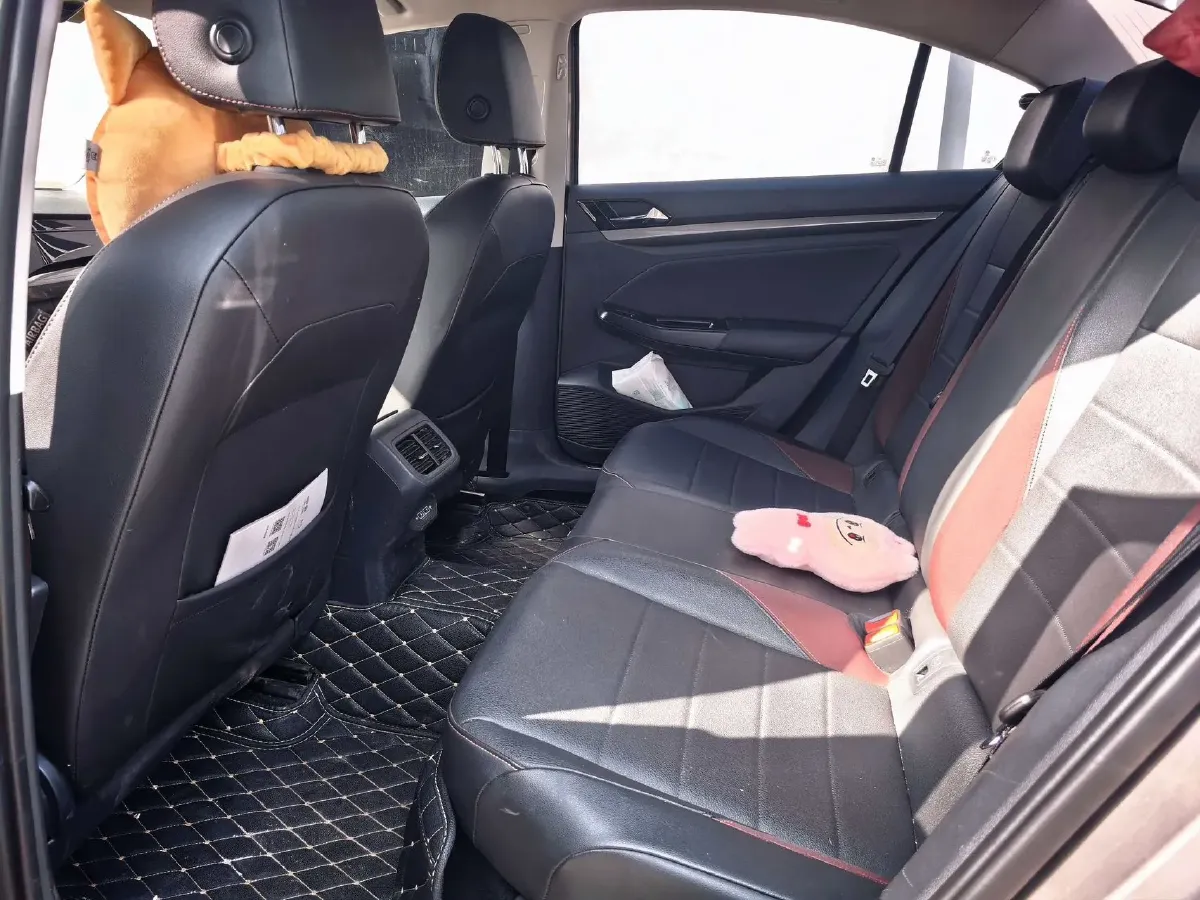 2019 Ford Focus 1.5T 184HP L3 8AT,autocango,china used car exporter,china ev exporter,chinese used car exporter,chinese used ev exporter