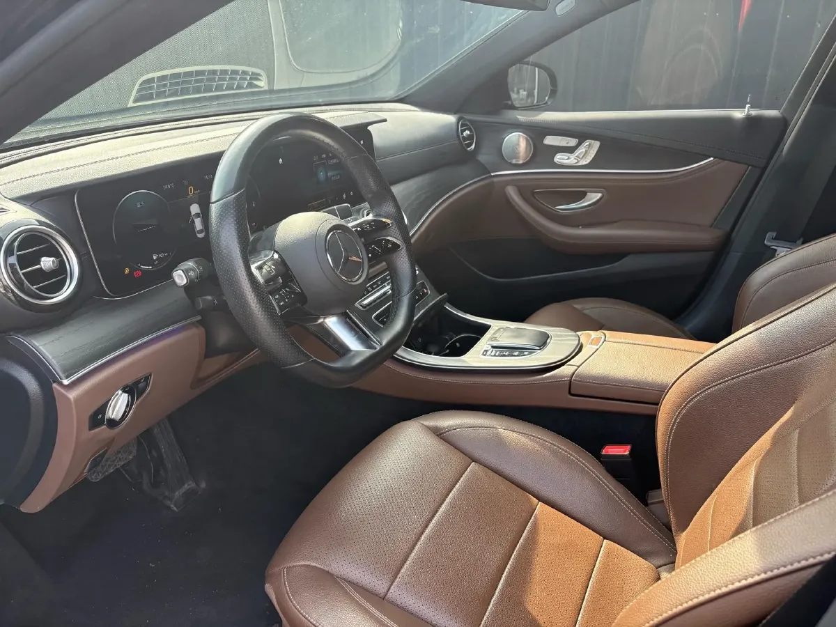 2021 Mercedes-Benz E Class 2.0T 258HP L4 9AT,autocango,china used car exporter,china ev exporter,chinese used car exporter,chinese used ev exporter