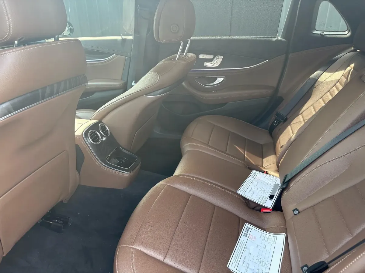 2021 Mercedes-Benz E Class 2.0T 258HP L4 9AT,autocango,china used car exporter,china ev exporter,chinese used car exporter,chinese used ev exporter