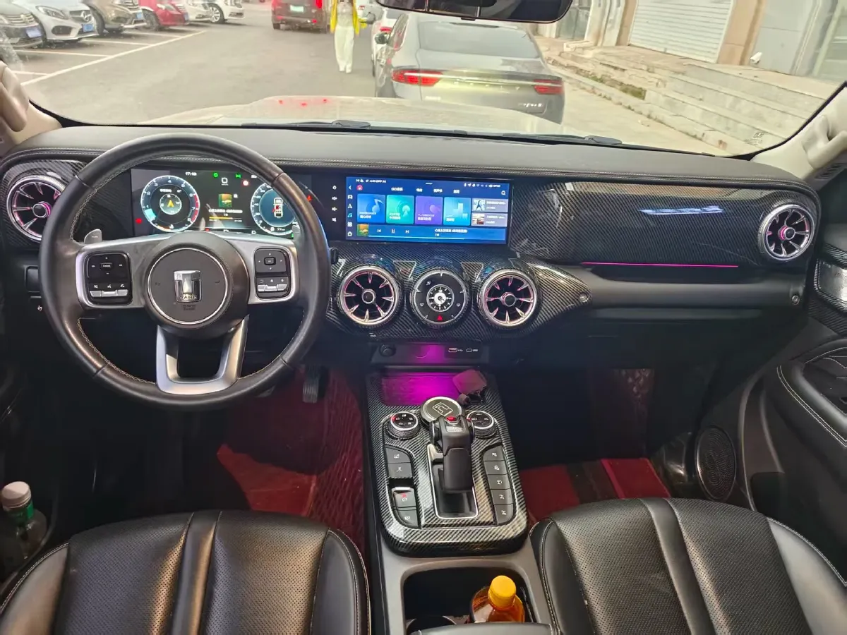 2021 Tank 300 2.0T 227HP L4 8AT,autocango,china used car exporter,china ev exporter,chinese used car exporter,chinese used ev exporter