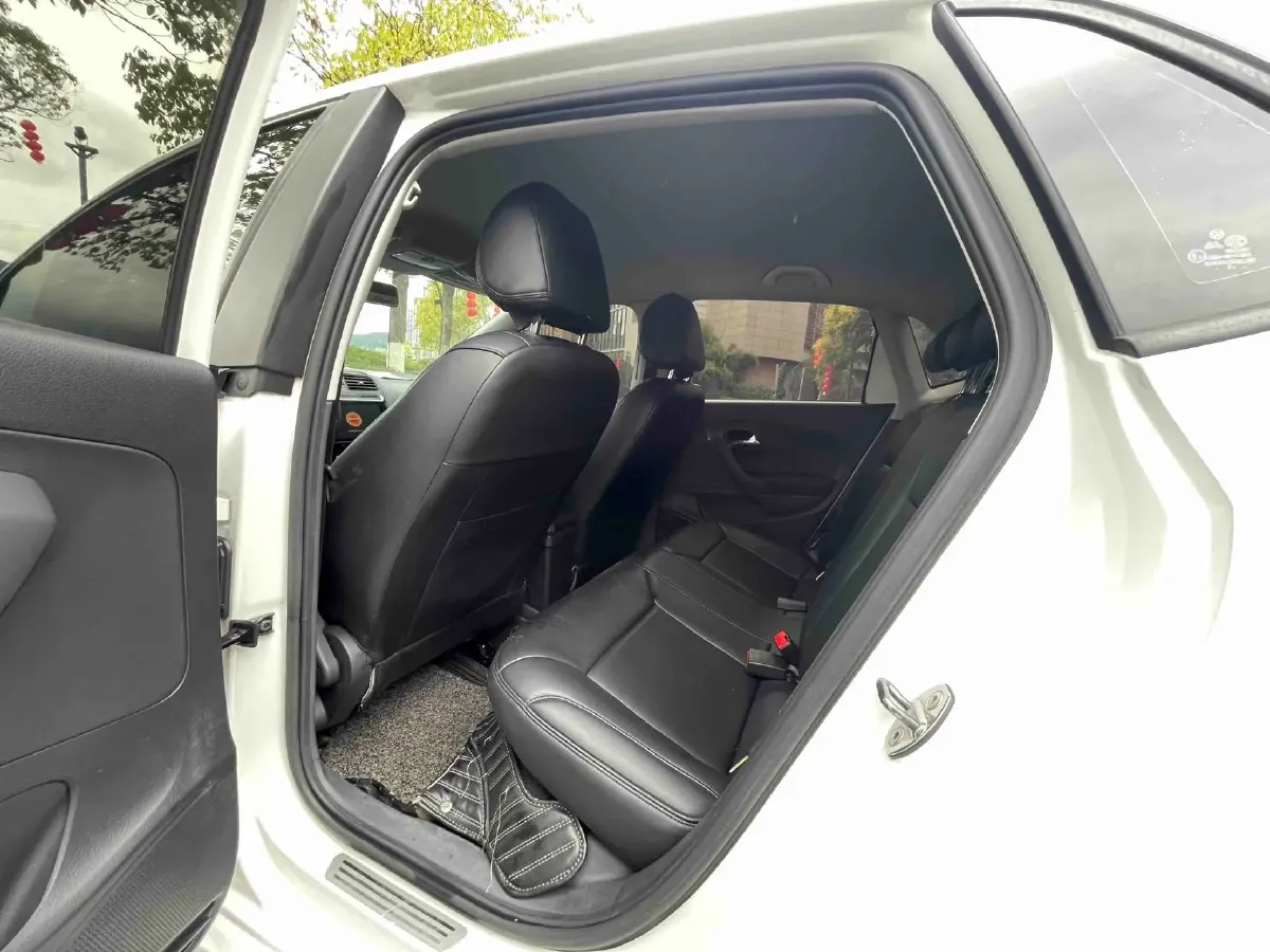 2016 Volkswagen Polo 1.4L 90HP L4 6AT,autocango,china used car exporter,china ev exporter,chinese used car exporter,chinese used ev exporter