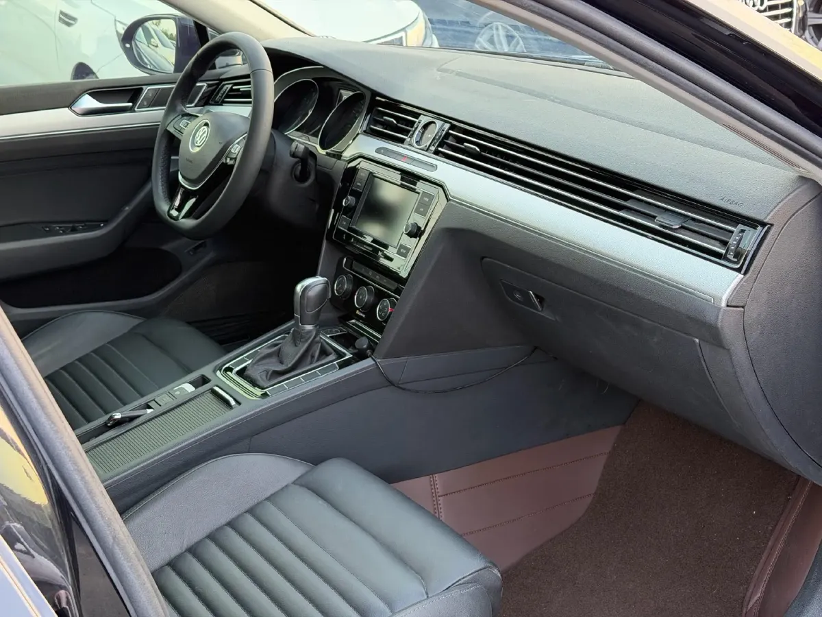 2019 Chevrolet Malibu XL 2.0T 241HP L4 9AT,autocango,china used car exporter,china ev exporter,chinese used car exporter,chinese used ev exporter