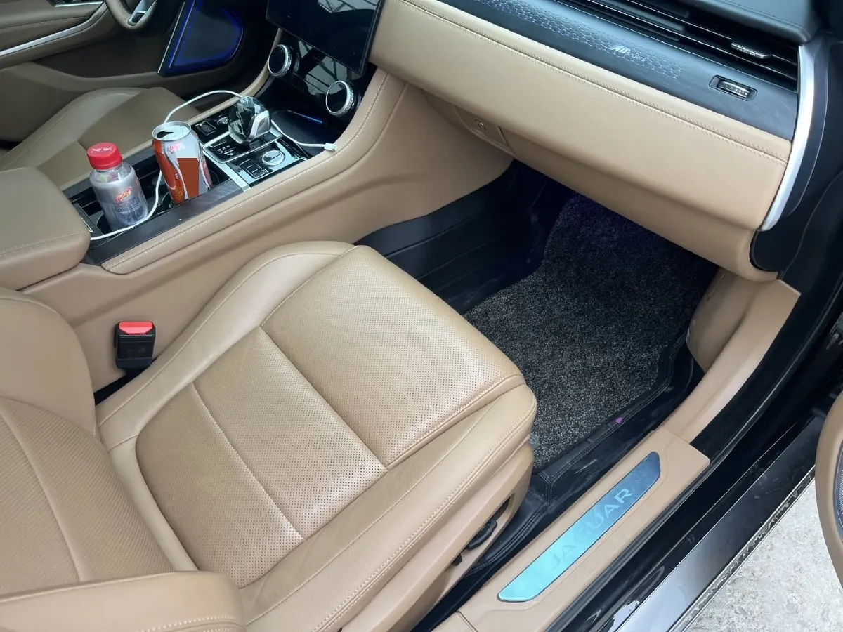 2024 Jaguar XFL 2.0T 250HP L4 8AT,autocango,china used car exporter,china ev exporter,chinese used car exporter,chinese used ev exporter